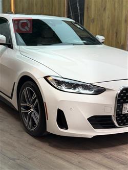 بی ئێم دەبڵیو 4 سیریەس